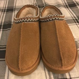UGG Tasman Slides M9.